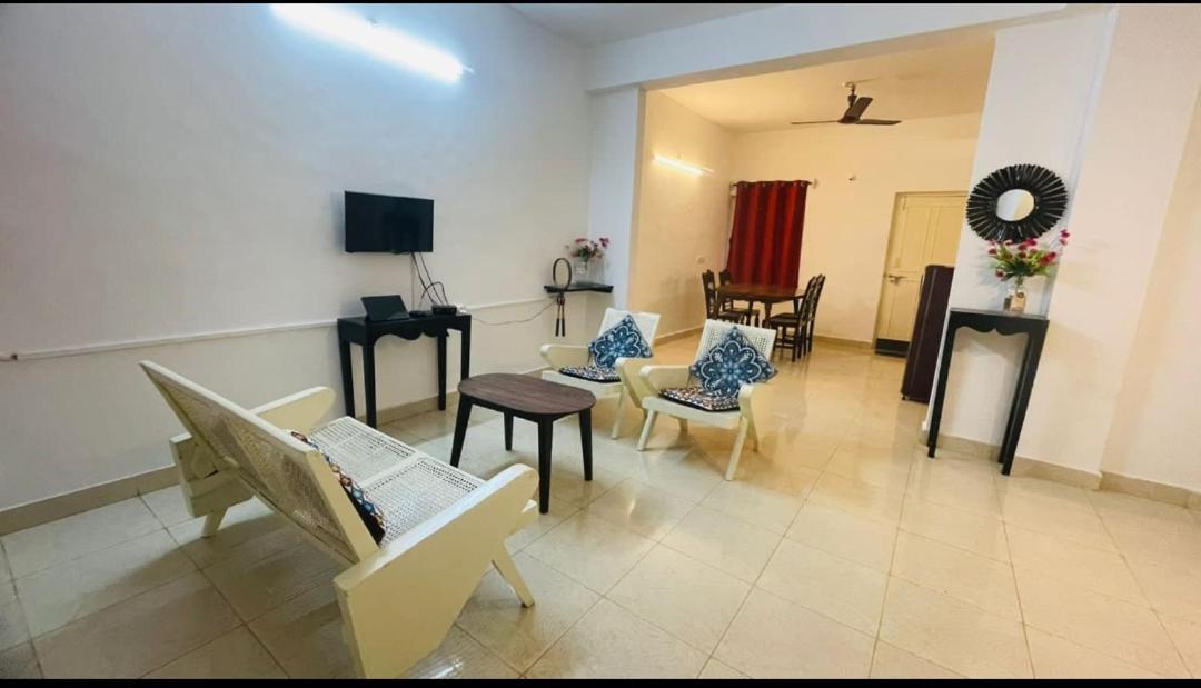 Goa Suites Holiday Home Calangute Ngoại thất bức ảnh