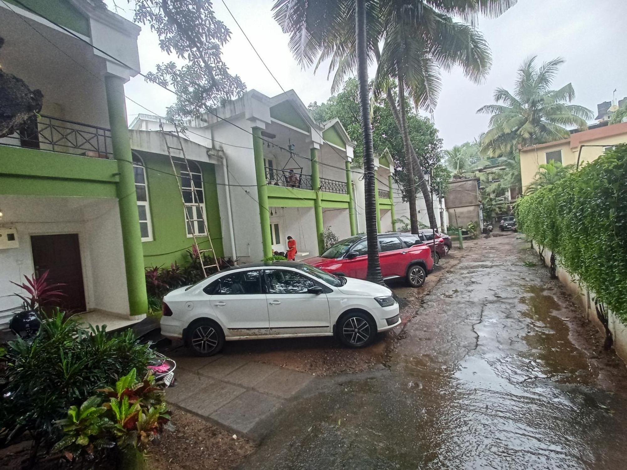 Goa Suites Holiday Home Calangute Ngoại thất bức ảnh